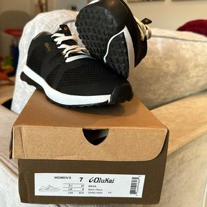 Brand new Olukai women’s sneakers